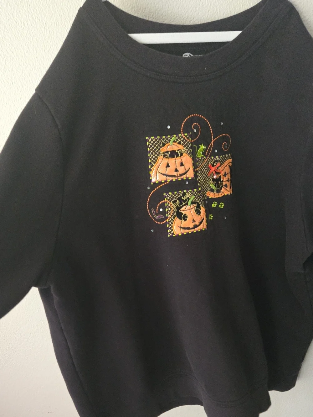 Holiday Editions Black Crewneck Sweatshirt with Orange Pumpkin Patch Graphic .